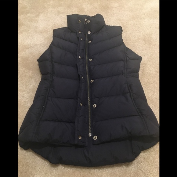 🎉 HP 🎉 J. Crew Puffer Vest - Picture 8 of 9